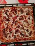 Gombás - sonkás-hagymás pizzám