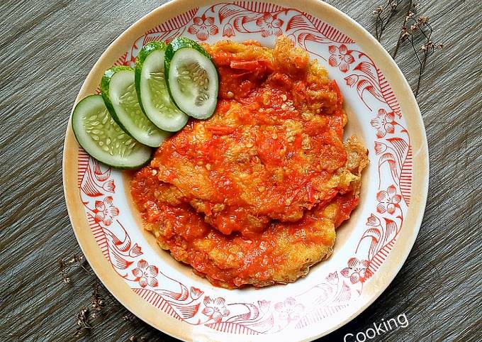 Resep Telur Dadar Penyet Sambal Terasi Oleh Alya Nurfitri🍳 Cookpad