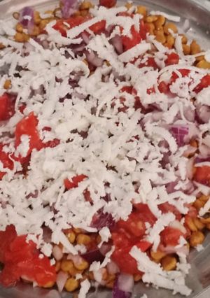 A picture of Chana chaat.