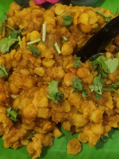 લચકો ચણા દાળ (Lachko Chana Dal Recipe In Gujarati) રેસીપી મુખ્ય ફોટો