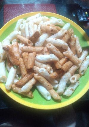 Hình của món Nui chiên bơ mật ong.