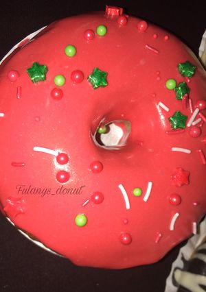 Kwalliyar donut(strawberry flavor) ainihin hoton girkin
