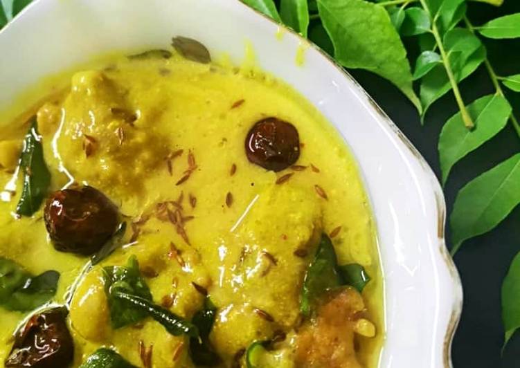 Simple Way to Prepare Favorite Pakora karry