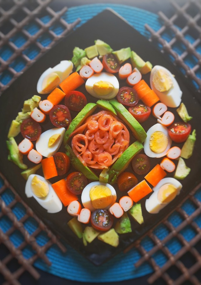 Una foto de Otra ensalada fresquita. 🥑🍅🥑🍅🥑🍅🥑🍅🥑🍅🥑🍅