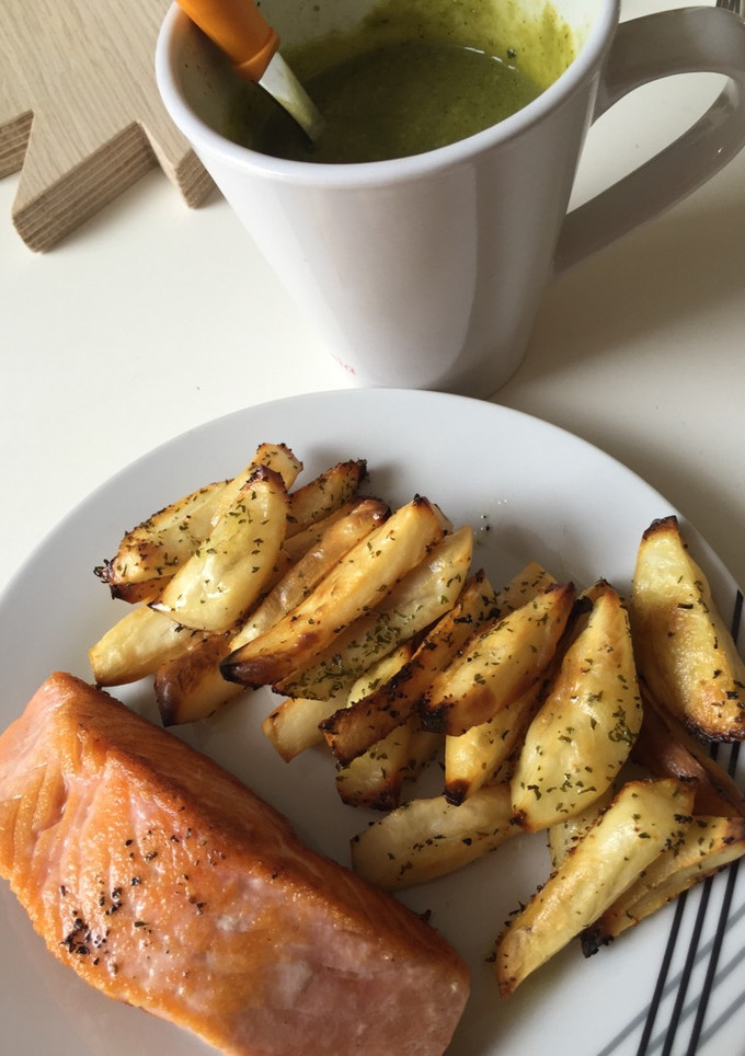 Una foto de Salmón con fit chips