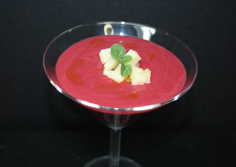 Salmorejo de remolacha