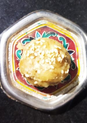 A picture of Paratha Laddu.