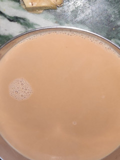 अदरक वाली चाय(adrak wali chai recipe in hindi) रेसिपी मुख्य फोटो