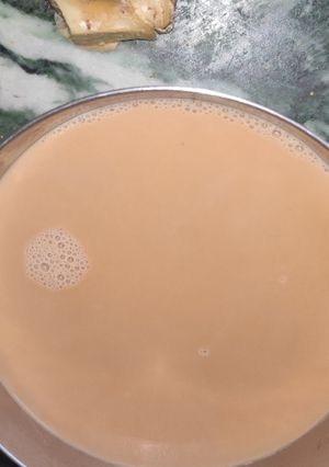 अदरक वाली चाय(adrak wali chai recipe in hindi) रेसिपी मुख्य फोटो
