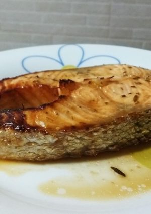 Foto principal de Salmón con salsa de soja y miel al horno