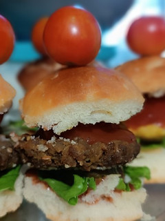عکسی از دستور مینی برگر(مرغ و گوشت)