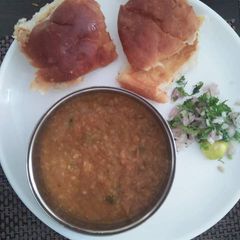 A picture of Pav bhaji.