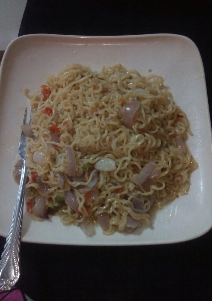 A picture of Noodles.