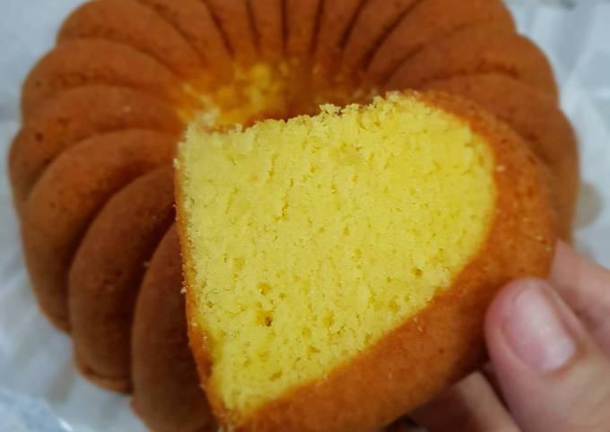 Cake Bolu Kuning Telur