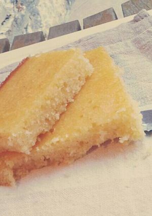 A picture of Lemon Cake.