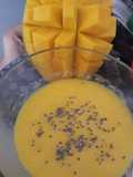132. Manggo smoothies