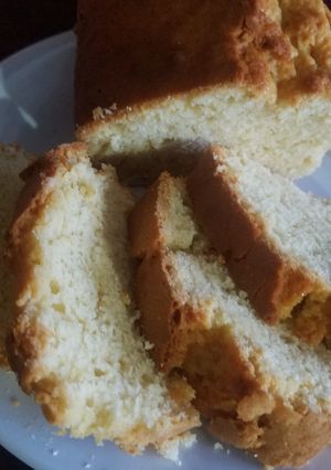 Una foto de Torta con yogurt natural