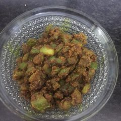 A picture of Besan capsicum.