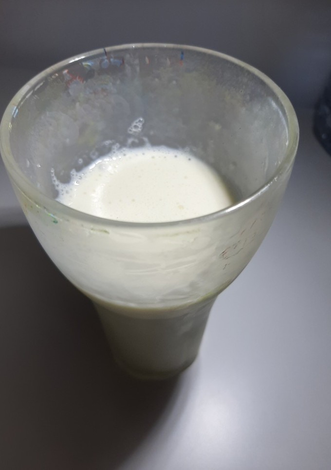 Una foto de Batido de vainilla y plátano