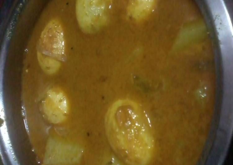 Step-by-Step Guide to Prepare Perfect Egg curry (aaloo dimer jhol)