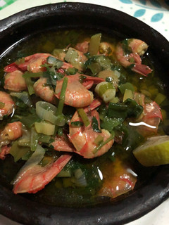 Una foto de Camarones al pil pil