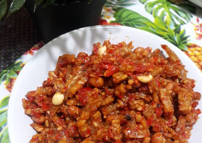 Langkah Mudah untuk Menyiapkan Teri kacang tempe pedas manis, Menggugah Selera