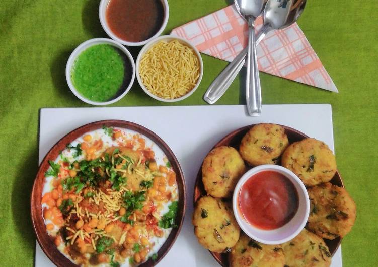 Recipe of Any-night-of-the-week Rice tikki chat (leftover from rice and sukhi aloo bhaji)