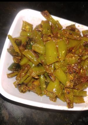 A picture of Chuki Mirchi.