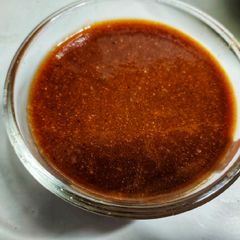 A picture of Tamarind sweet & sour chutney.