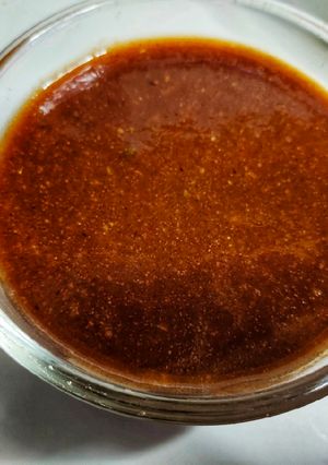 A picture of Tamarind sweet & sour chutney.