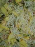 Tumis mie putih campur nanas