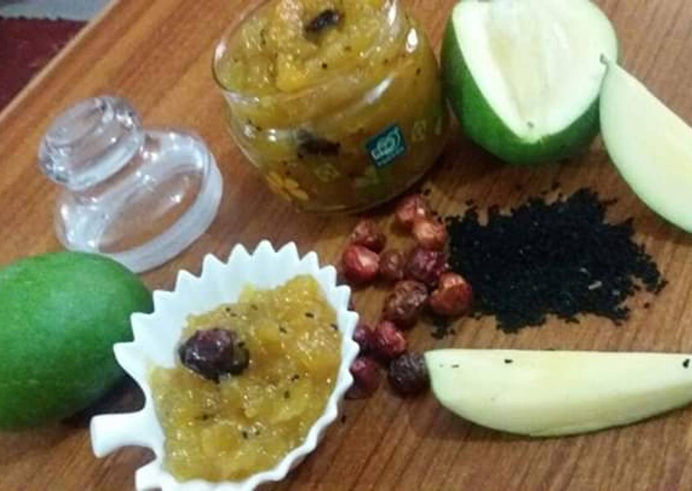 âœ¡ðŸ”´âœ¡KHATTI MEETHI KAREE KI CHUTNEY<br />(raw mango)