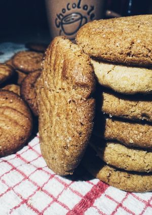 A picture of Nutmeg lemon cookies.