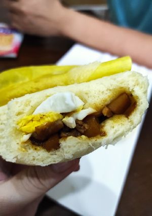 Foto resep Bakpao isi ayam cincang, kentang, dan telur