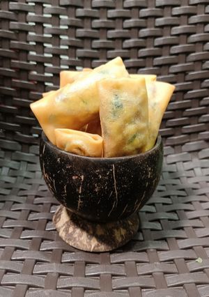 Foto resep Lumpia isi telor tahu