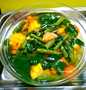 Cara Simple Membikin Resep  Sayur bening daun katuk yang Enak Banget, Bikin Ketagihan