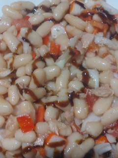 Una foto de Ensalada de alubias