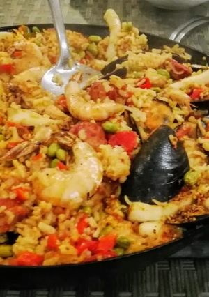 A picture of Seafood Paella.