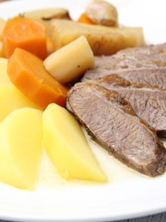 Zöldséges marhasült recept fotója