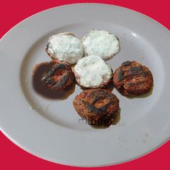 A picture of Beet root patties.