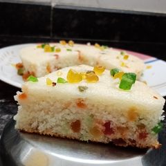 A picture of Suji cake.