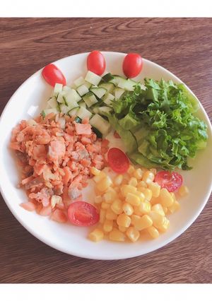 Hình của món Salad cá hồi.