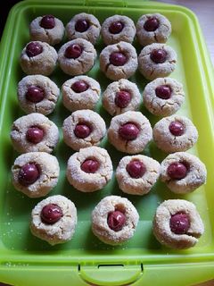 Kekszes-mandulás golyók recept fotója