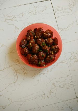 A picture of Vegetable Manchurian.
