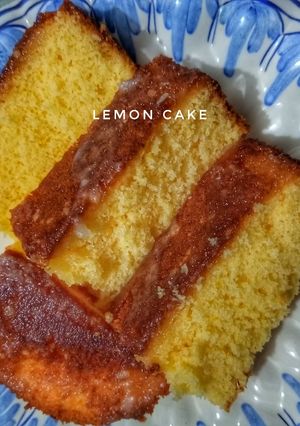 A picture of Lemon Cake.