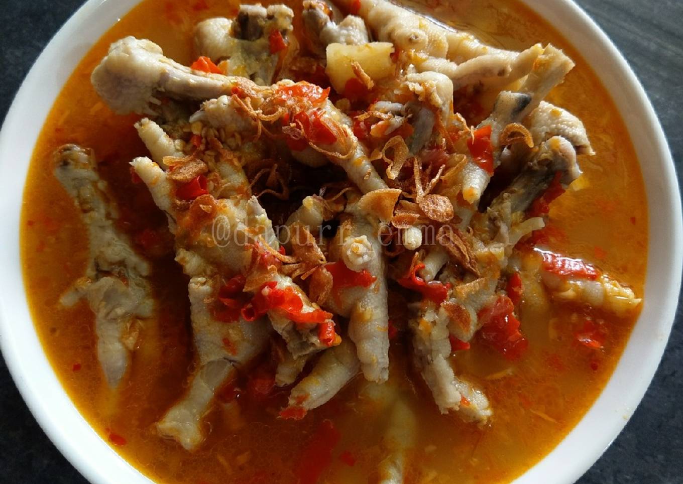 Ceker kuah pedas