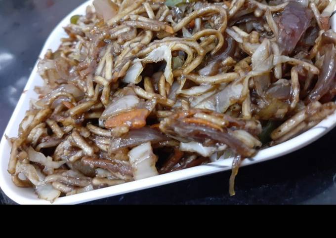 Spicy Chings Hakka noodles