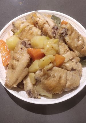 A picture of Stew Chicken Wings.