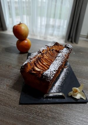 Une photo de Cake pomme cannelle 🍎