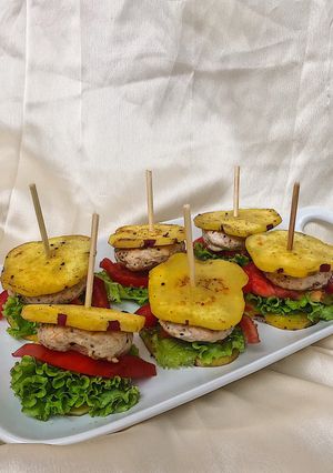 Hình của món Hamburger Khoai lang healthy.
